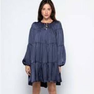 NWT & Merci Slate Blue Long Sleeve Tiered Baby Doll Dress Sz M
